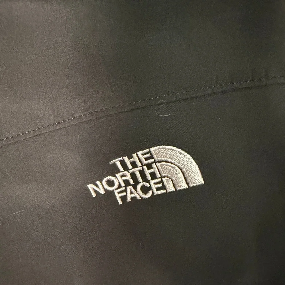The North Face Apex Bionic Jacket Mens Medium Black Softshell Windproof Fleece